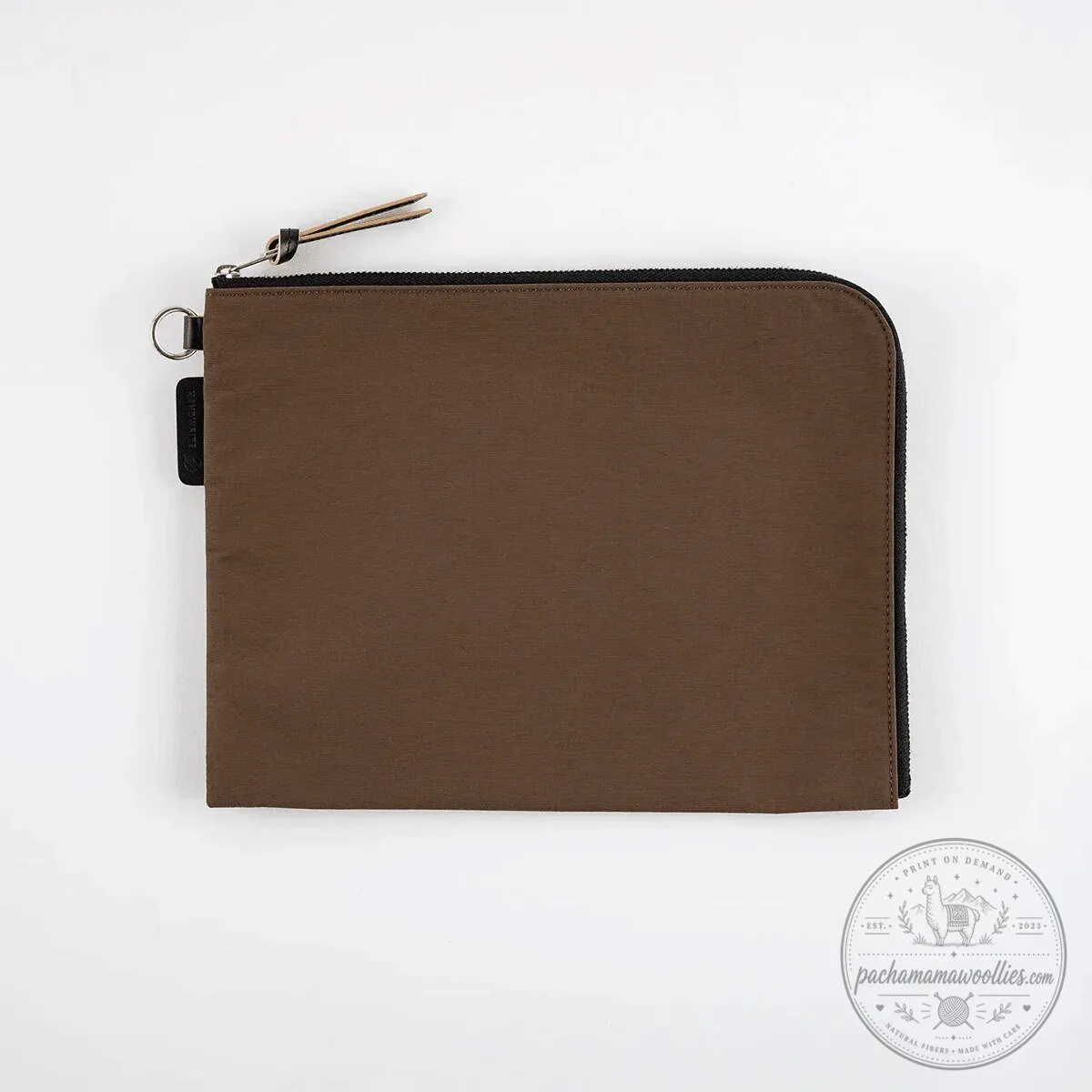Hobonichi Tragen Flat Pouch Brown A5 Size Zippered Organizer Bag